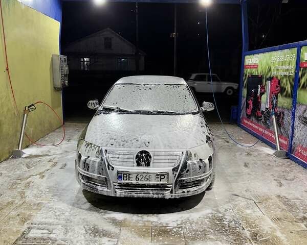 Сірий Фольксваген Пассат, об'ємом двигуна 1.97 л та пробігом 285 тис. км за 8400 $, фото 1 на Automoto.ua