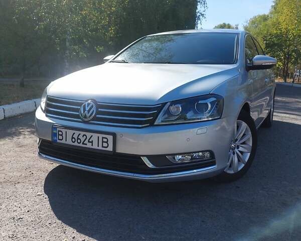 Серый Фольксваген Пассат, объемом двигателя 1.8 л и пробегом 123 тыс. км за 10600 $, фото 1 на Automoto.ua