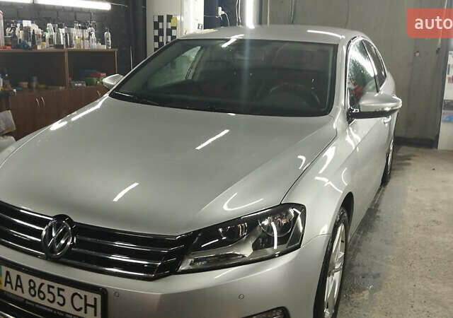Серый Фольксваген Пассат, объемом двигателя 1.8 л и пробегом 160 тыс. км за 7800 $, фото 1 на Automoto.ua