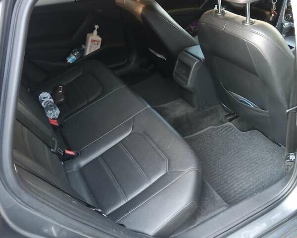 Серый Фольксваген Пассат, объемом двигателя 2.48 л и пробегом 151 тыс. км за 10900 $, фото 1 на Automoto.ua