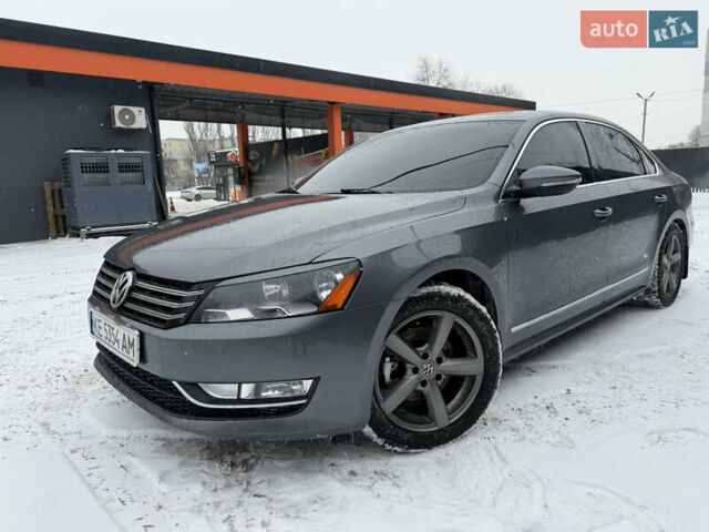 Серый Фольксваген Пассат, объемом двигателя 2.5 л и пробегом 260 тыс. км за 9800 $, фото 1 на Automoto.ua