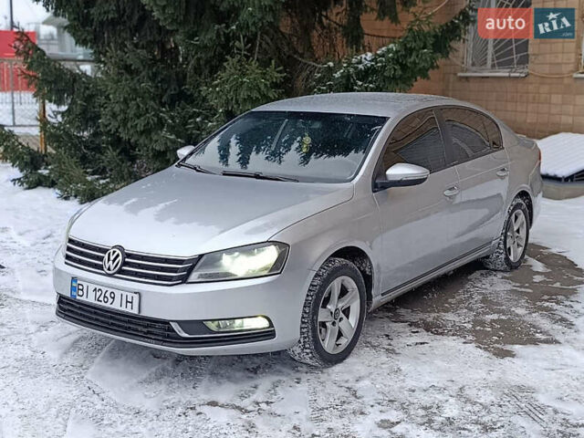 Серый Фольксваген Пассат, объемом двигателя 1.8 л и пробегом 208 тыс. км за 7650 $, фото 1 на Automoto.ua