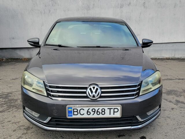Серый Фольксваген Пассат, объемом двигателя 2 л и пробегом 268 тыс. км за 8800 $, фото 1 на Automoto.ua