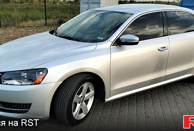 Сірий Фольксваген Пассат, об'ємом двигуна 2.5 л та пробігом 17400 тис. км за 9600 $, фото 1 на Automoto.ua