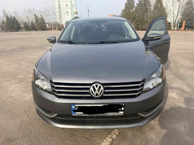 Серый Фольксваген Пассат, объемом двигателя 2.5 л и пробегом 252 тыс. км за 8700 $, фото 1 на Automoto.ua