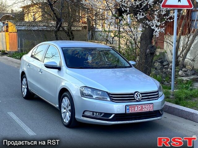Серый Фольксваген Пассат, объемом двигателя 1.4 л и пробегом 193 тыс. км за 9200 $, фото 1 на Automoto.ua