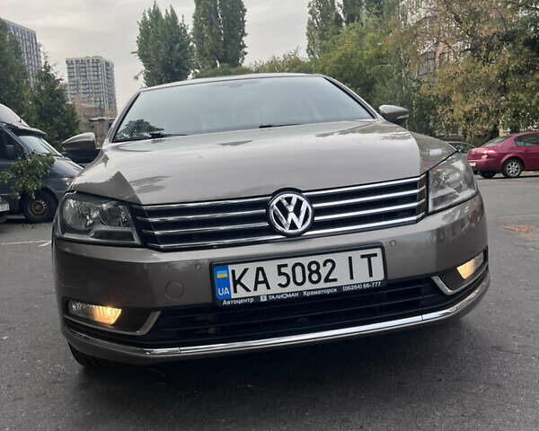 Сірий Фольксваген Пассат, об'ємом двигуна 1.8 л та пробігом 126 тис. км за 11899 $, фото 1 на Automoto.ua