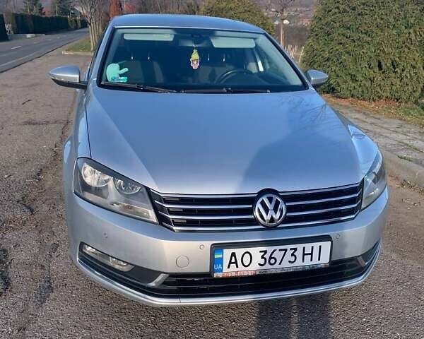 Серый Фольксваген Пассат, объемом двигателя 1.8 л и пробегом 234 тыс. км за 10300 $, фото 1 на Automoto.ua
