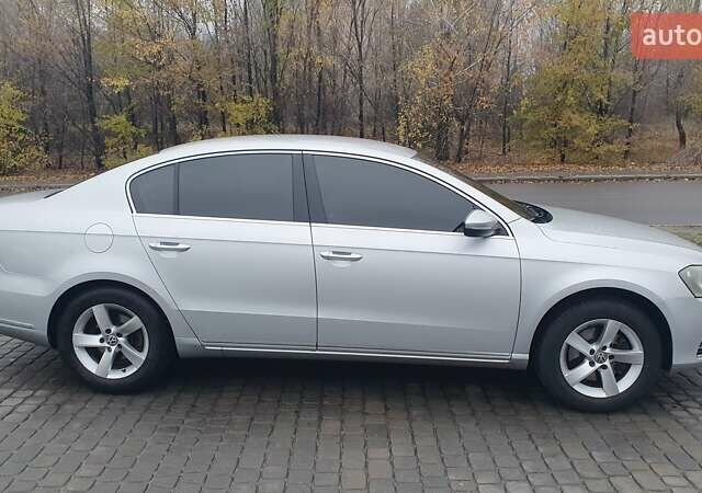 Сірий Фольксваген Пассат, об'ємом двигуна 1.78 л та пробігом 176 тис. км за 10500 $, фото 1 на Automoto.ua