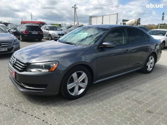 Серый Фольксваген Пассат, объемом двигателя 2.5 л и пробегом 142 тыс. км за 9490 $, фото 1 на Automoto.ua