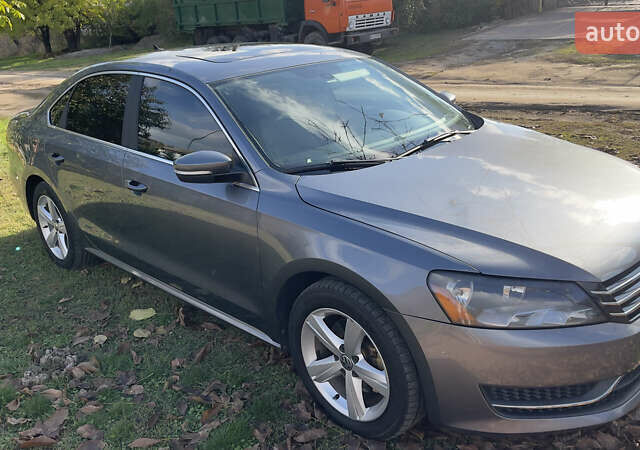 Сірий Фольксваген Пассат, об'ємом двигуна 2 л та пробігом 185 тис. км за 16000 $, фото 1 на Automoto.ua