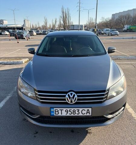 Серый Фольксваген Пассат, объемом двигателя 2.48 л и пробегом 195 тыс. км за 10200 $, фото 1 на Automoto.ua