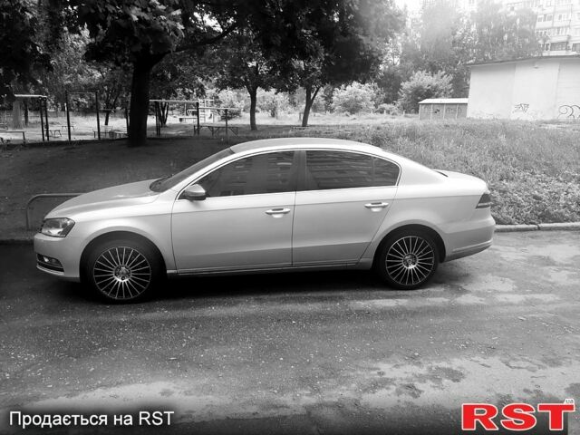 Серый Фольксваген Пассат, объемом двигателя 1.8 л и пробегом 134 тыс. км за 10500 $, фото 1 на Automoto.ua