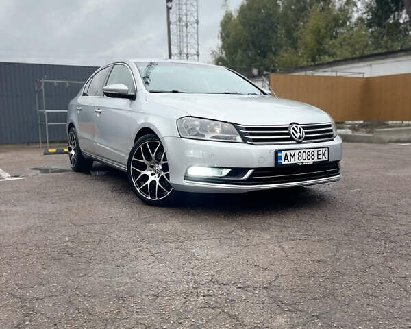 Фольксваген Пассат 2012 в Коростене на Automoto.ua Серый Фольксваген Пассат, объемом двигателя 1.8 л и пробегом 159 тыс. км за 10750 $, фото 1 на Automoto.ua