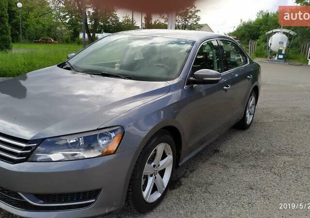 Серый Фольксваген Пассат, объемом двигателя 2.5 л и пробегом 194 тыс. км за 9990 $, фото 1 на Automoto.ua