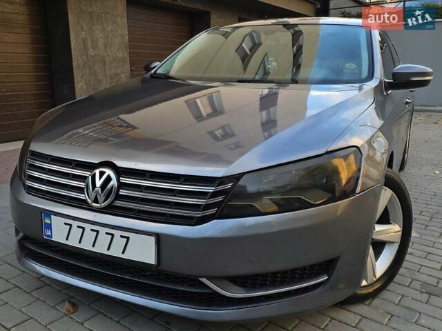 Серый Фольксваген Пассат, объемом двигателя 2.5 л и пробегом 241 тыс. км за 7450 $, фото 1 на Automoto.ua