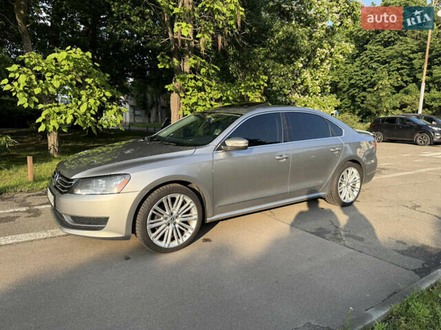 Сірий Фольксваген Пассат, об'ємом двигуна 2.5 л та пробігом 269 тис. км за 10500 $, фото 1 на Automoto.ua