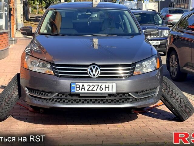 Серый Фольксваген Пассат, объемом двигателя 2 л и пробегом 191 тыс. км за 14700 $, фото 1 на Automoto.ua