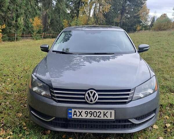 Серый Фольксваген Пассат, объемом двигателя 2.48 л и пробегом 320 тыс. км за 9000 $, фото 1 на Automoto.ua