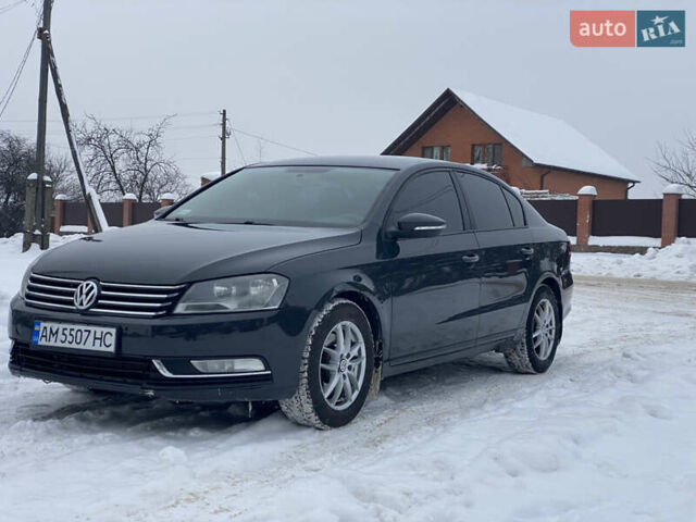 Серый Фольксваген Пассат, объемом двигателя 1.97 л и пробегом 317 тыс. км за 9000 $, фото 1 на Automoto.ua