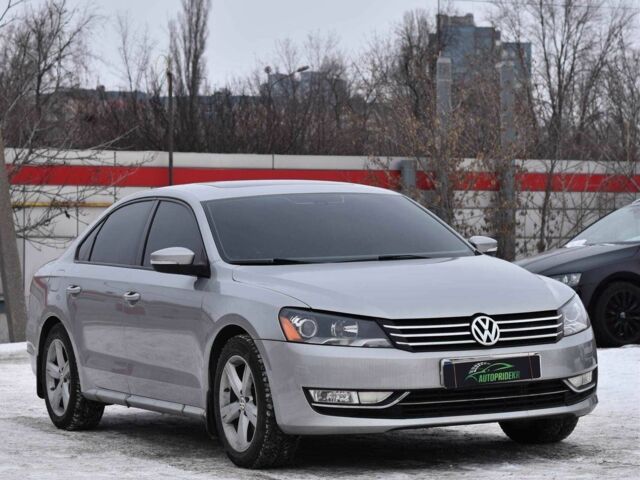 Серый Фольксваген Пассат, объемом двигателя 2.5 л и пробегом 176 тыс. км за 10450 $, фото 1 на Automoto.ua