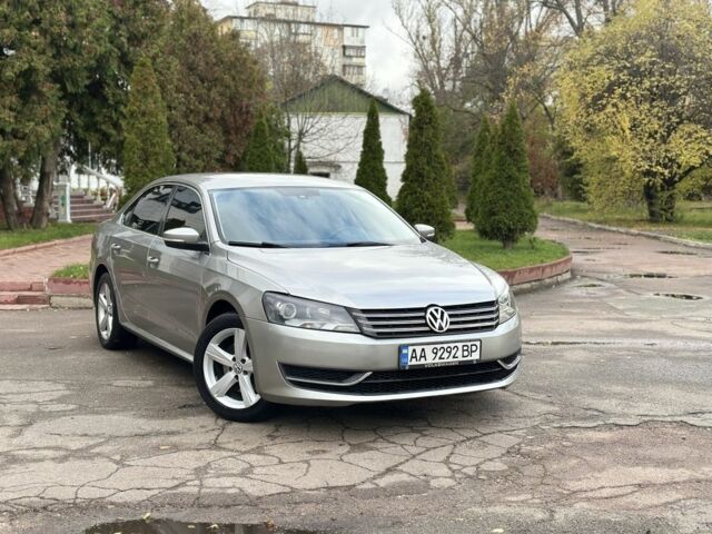 Фольксваген Пассат 2012 у Києві на Automoto.ua Сірий Фольксваген Пассат, об'ємом двигуна 2.5 л та пробігом 199 тис. км за 8299 $, фото 1 на Automoto.ua