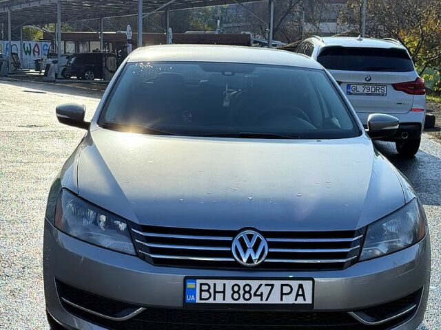 Серый Фольксваген Пассат, объемом двигателя 2.5 л и пробегом 26300 тыс. км за 8800 $, фото 1 на Automoto.ua