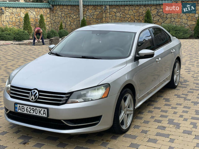 Серый Фольксваген Пассат, объемом двигателя 2.5 л и пробегом 215 тыс. км за 9500 $, фото 1 на Automoto.ua