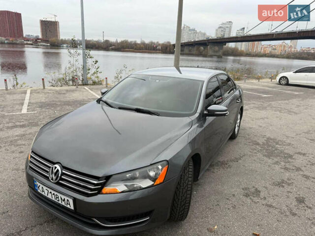 Сірий Фольксваген Пассат, об'ємом двигуна 2.5 л та пробігом 227 тис. км за 10800 $, фото 1 на Automoto.ua
