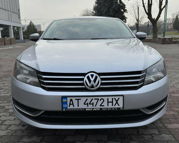 Серый Фольксваген Пассат, объемом двигателя 2.5 л и пробегом 220 тыс. км за 9699 $, фото 1 на Automoto.ua