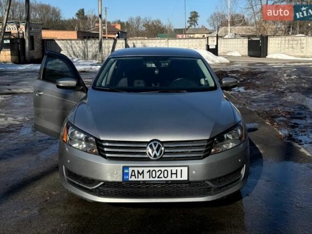 Серый Фольксваген Пассат, объемом двигателя 2.5 л и пробегом 238 тыс. км за 10500 $, фото 1 на Automoto.ua