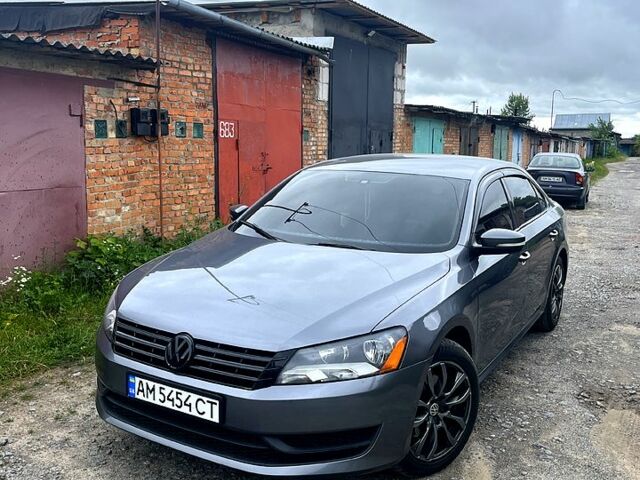 Сірий Фольксваген Пассат, об'ємом двигуна 2.5 л та пробігом 14100 тис. км за 11500 $, фото 1 на Automoto.ua