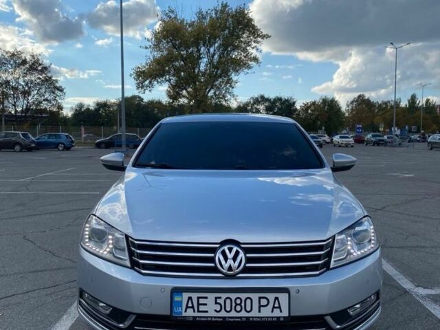 Серый Фольксваген Пассат, объемом двигателя 1.8 л и пробегом 151 тыс. км за 11000 $, фото 1 на Automoto.ua