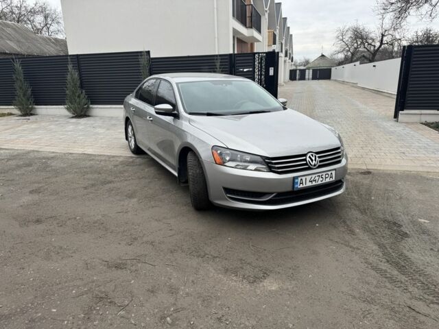 Серый Фольксваген Пассат, объемом двигателя 2.5 л и пробегом 189 тыс. км за 9600 $, фото 1 на Automoto.ua