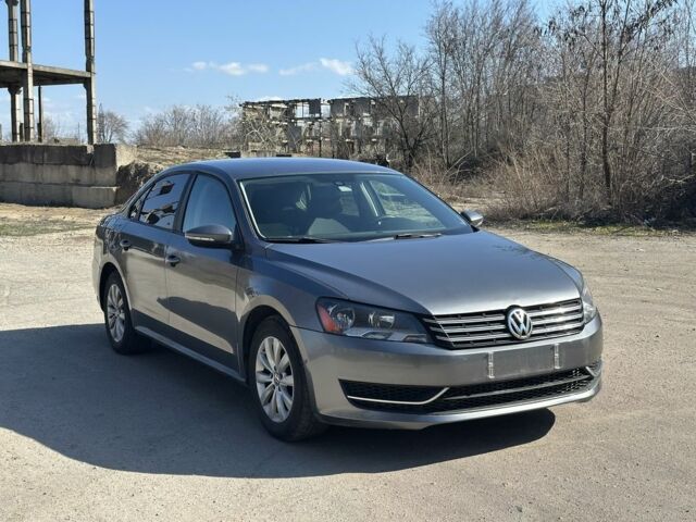 Сірий Фольксваген Пассат, об'ємом двигуна 2.5 л та пробігом 180 тис. км за 9500 $, фото 1 на Automoto.ua