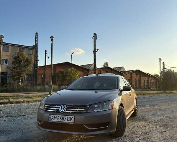 Серый Фольксваген Пассат, объемом двигателя 2.5 л и пробегом 276 тыс. км за 10500 $, фото 1 на Automoto.ua