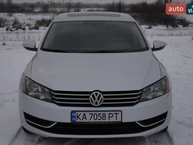 Серый Фольксваген Пассат, объемом двигателя 2.5 л и пробегом 185 тыс. км за 9000 $, фото 1 на Automoto.ua