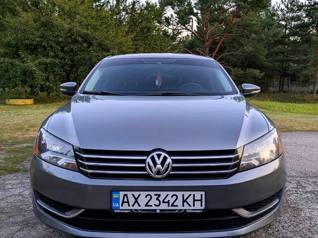 Серый Фольксваген Пассат, объемом двигателя 2.5 л и пробегом 340 тыс. км за 9500 $, фото 1 на Automoto.ua