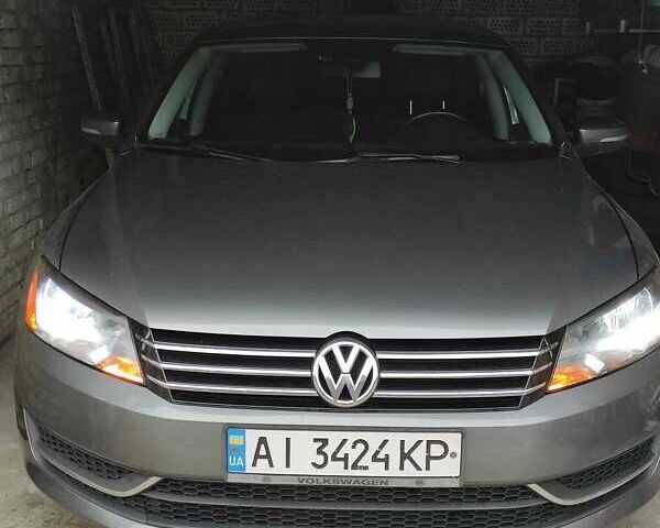 Серый Фольксваген Пассат, объемом двигателя 2.5 л и пробегом 170 тыс. км за 10600 $, фото 1 на Automoto.ua