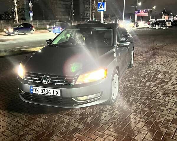 Сірий Фольксваген Пассат, об'ємом двигуна 2 л та пробігом 278 тис. км за 10500 $, фото 1 на Automoto.ua