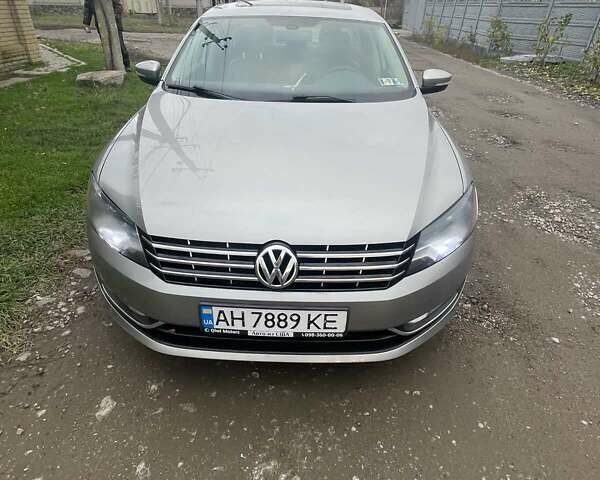 Серый Фольксваген Пассат, объемом двигателя 2.5 л и пробегом 124 тыс. км за 12500 $, фото 1 на Automoto.ua