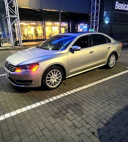 Сірий Фольксваген Пассат, об'ємом двигуна 2.5 л та пробігом 0 тис. км за 10500 $, фото 1 на Automoto.ua