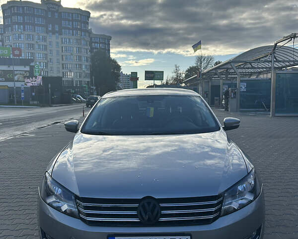 Серый Фольксваген Пассат, объемом двигателя 2.5 л и пробегом 208 тыс. км за 10900 $, фото 1 на Automoto.ua