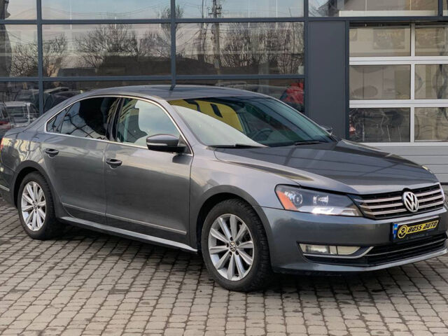 Сірий Фольксваген Пассат, об'ємом двигуна 2.5 л та пробігом 284 тис. км за 10300 $, фото 1 на Automoto.ua