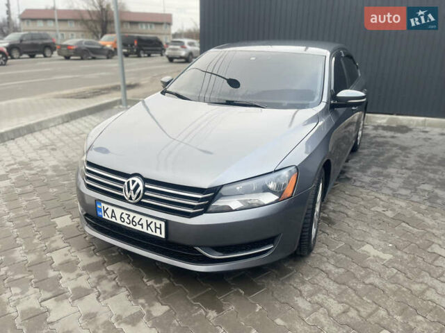 Серый Фольксваген Пассат, объемом двигателя 2.48 л и пробегом 209 тыс. км за 9100 $, фото 1 на Automoto.ua