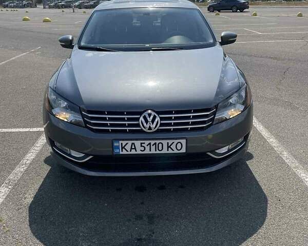 Сірий Фольксваген Пассат, об'ємом двигуна 2 л та пробігом 183 тис. км за 12500 $, фото 1 на Automoto.ua