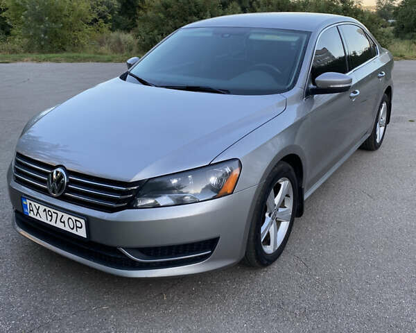 Сірий Фольксваген Пассат, об'ємом двигуна 2.5 л та пробігом 357 тис. км за 11500 $, фото 1 на Automoto.ua