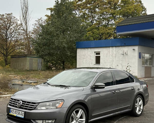 Серый Фольксваген Пассат, объемом двигателя 1.97 л и пробегом 234 тыс. км за 14000 $, фото 1 на Automoto.ua