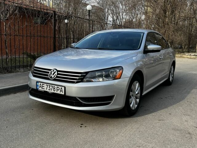 Серый Фольксваген Пассат, объемом двигателя 2.5 л и пробегом 205 тыс. км за 9900 $, фото 1 на Automoto.ua