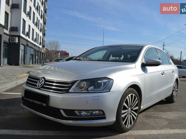 Серый Фольксваген Пассат, объемом двигателя 1.97 л и пробегом 270 тыс. км за 10700 $, фото 1 на Automoto.ua